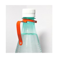 Клипса-держатель пластиковой бутылки